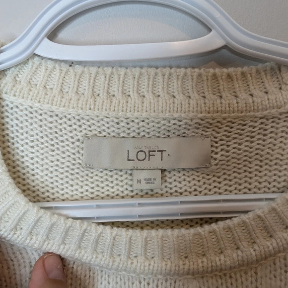 Ann Taylor LOFT Crewneck Brushed Fair Isle Sweater Size Medium Whisper White M - Picture 3 of 7
